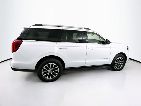 Used 2025 Ford Expedition Platinum AWD/4WD image 10