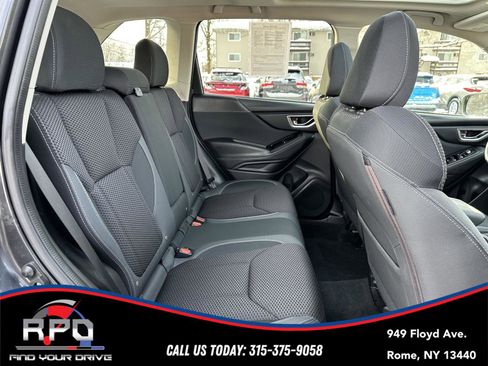 Used 2019 Subaru Forester Premium w/ All-Weather Package image 26
