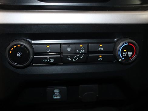 Used 2023 Ford F150 XLT image 43