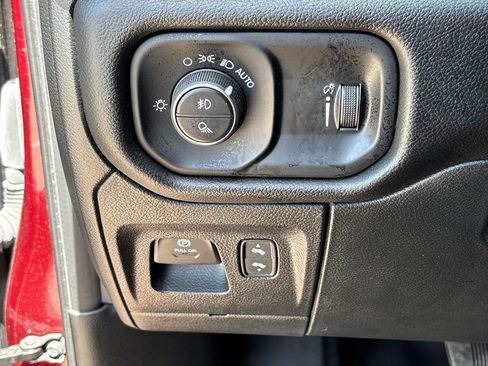 Used 2025 RAM 1500 Lone Star AWD/4WD image 26