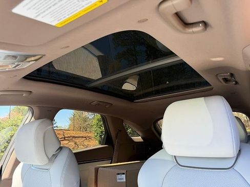 Used 2026 Genesis GV70 2.5T Advanced image 7