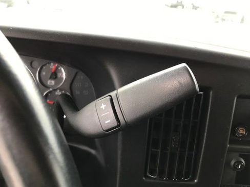 Certified 2022 Chevrolet Express 2500 Extended w/ Driver Convenience Package image 10