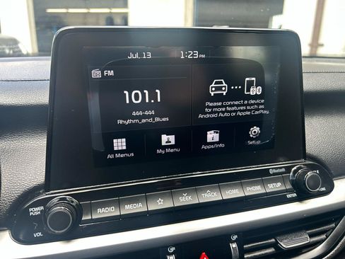 Used 2019 Kia Forte LXS FWD image 11