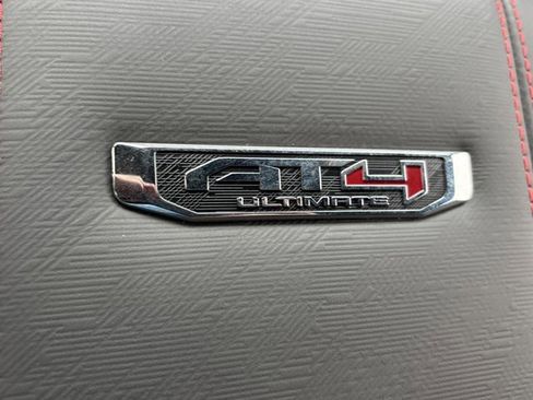 Used 2025 GMC Yukon XL AT4 Ultimate AWD/4WD image 48