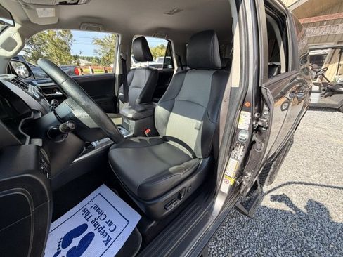 Used 2019 Toyota 4Runner SR5 Premium RWD image 10