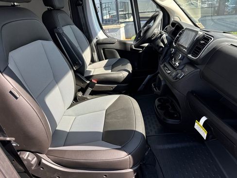 New 2026 RAM ProMaster 1500 w/ Quick Order Package 22G SLT image 13