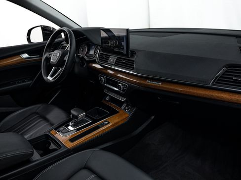 Certified 2023 Audi Q5 2.0T Premium w/ Convenience Package AWD/4WD image 8