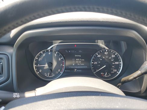 Certified 2024 Nissan Titan SV w/ SV Convenience Package image 31