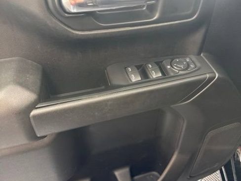 Used 2022 Chevrolet Silverado 1500 Custom Trail Boss AWD/4WD image 8