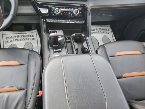 Used 2025 GMC Sierra 1500 AT4 w/ AT4 Preferred Package image 22