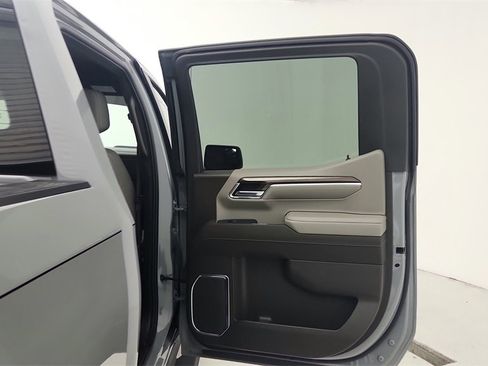 Certified 2024 Chevrolet Silverado 1500 LT Trail Boss w/ Convenience Package II image 27