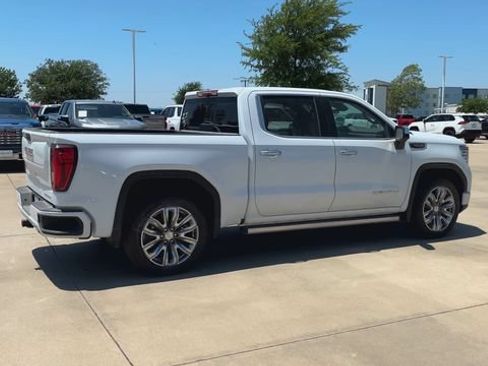 New 2026 GMC Sierra 1500 Denali w/ Denali Reserve Package AWD/4WD image 9