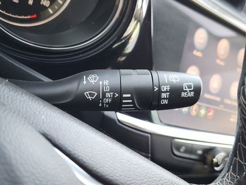 Used 2022 Buick Encore GX Select image 28