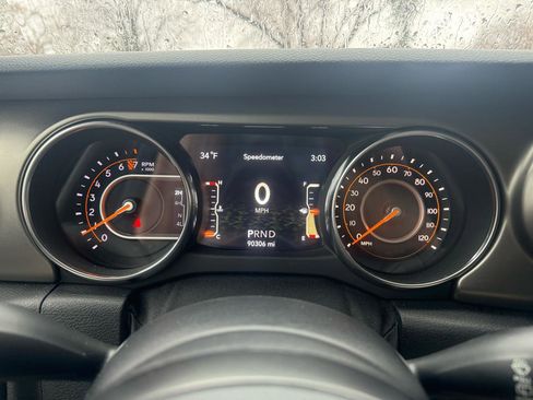 Used 2019 Jeep Wrangler Sport image 35