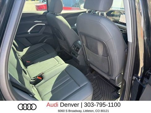 Used 2025 Audi Q5 Premium w/ Convenience Package image 11
