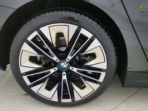 Used 2025 BMW 530i RWD image 61