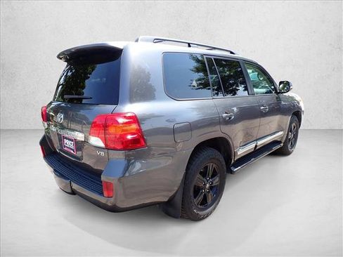 Used 2014 Toyota Land Cruiser AWD/4WD image 4