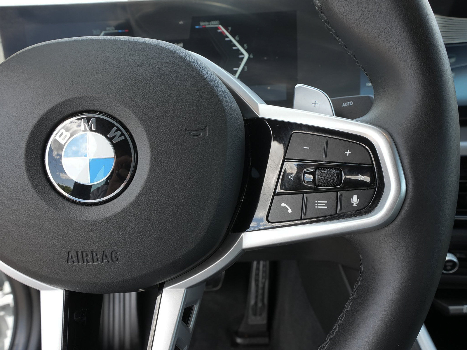 Used 2026 BMW 330i xDrive Sedan AWD/4WD image 20