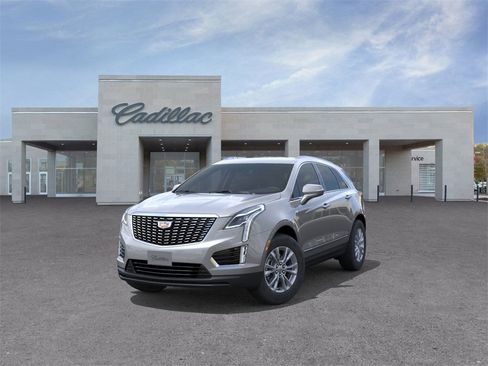 New 2026 Cadillac XT5 Luxury image 8