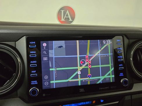 Used 2020 Toyota Tacoma TRD Pro AWD/4WD image 23
