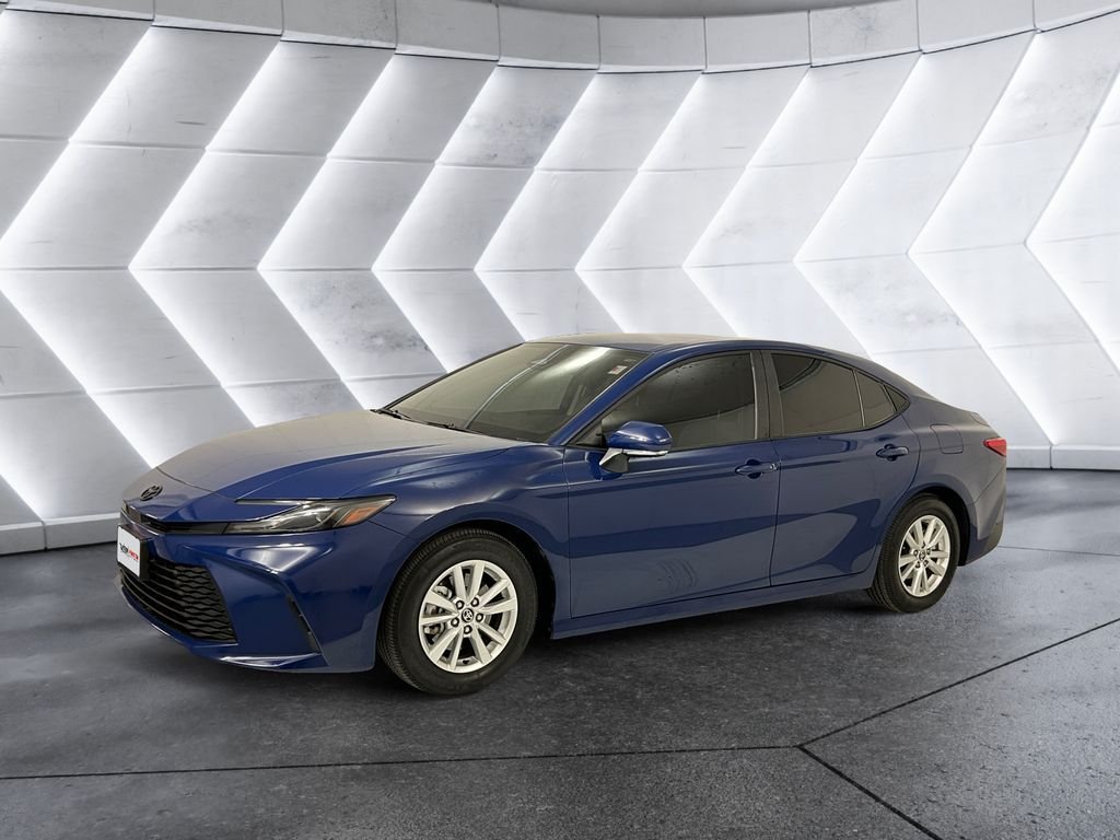 Used 2025 Toyota Camry LE w/ Convenience Package FWD image 3