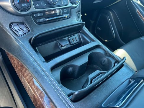 Used 2019 Chevrolet Tahoe Premier w/ RST 6.2L Performance Edition image 38