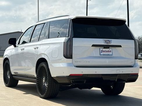 Used 2025 Cadillac Escalade Sport w/ Touring Package image 6