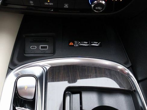 Certified 2023 Buick Enclave Essence w/ Experience Buick Package image 32