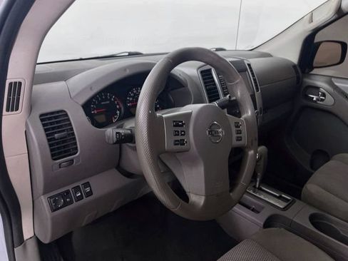Used 2019 Nissan Frontier SV AWD/4WD image 9