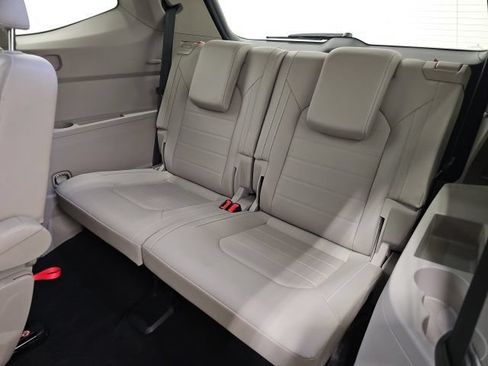 Used 2023 Volkswagen Atlas SEL Premium AWD/4WD image 29