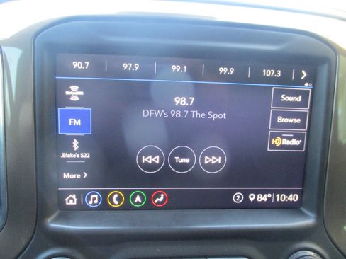 Used 2020 Chevrolet Silverado 1500 High Country w/ Technology Package AWD/4WD image 16