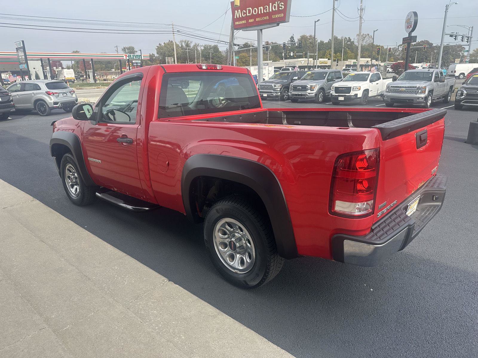Used 2010 GMC Sierra 1500 W/T RWD image 9
