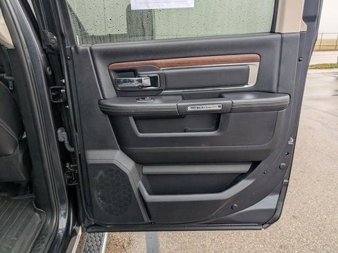 Used 2015 RAM 2500 Laramie image 8