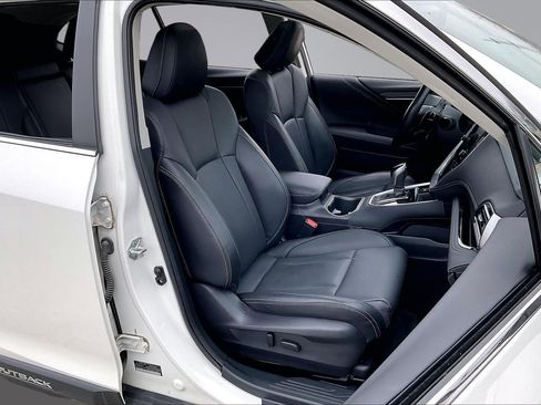 Certified 2024 Subaru Outback Limited image 7