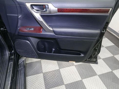 Used 2019 Lexus GX 460 Premium AWD/4WD image 19
