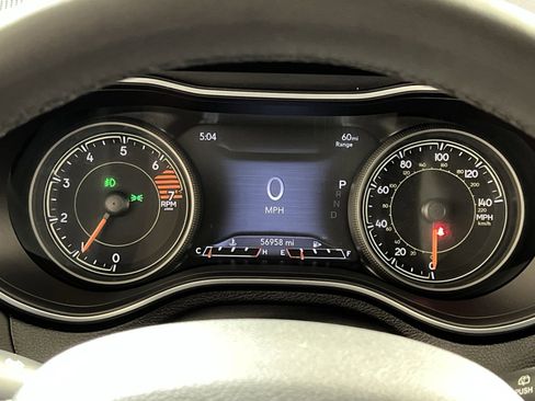 Used 2023 Jeep Cherokee Altitude Lux image 15