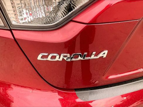 Used 2026 Toyota Corolla LE FWD image 29