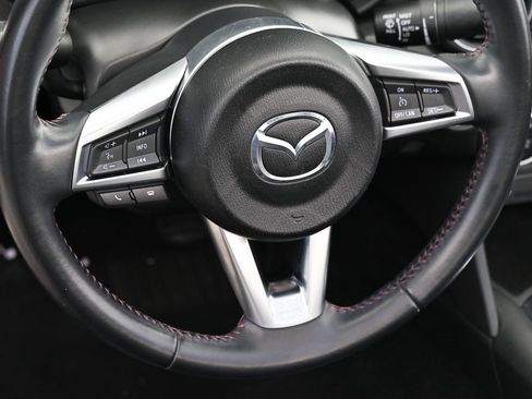 Used 2018 MAZDA MX-5 Miata RF Grand Touring image 18