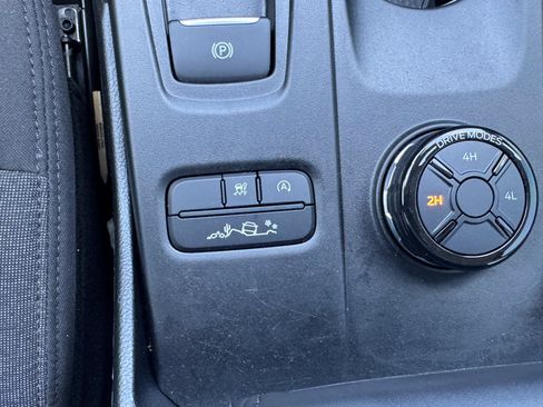 Used 2025 Ford Ranger XLT w/ Equipment Group 301A High AWD/4WD image 38