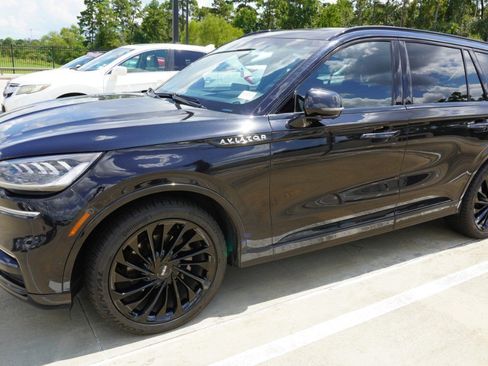 Used 2023 Lincoln Aviator Reserve w/ Equipment Group 201A RWD image 7