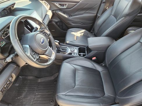 Used 2024 Subaru Forester Touring image 9