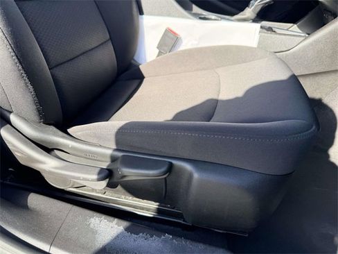 Used 2022 Chevrolet Malibu LT image 9