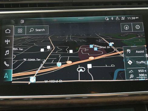 Used 2019 Audi Q8 Premium image 23