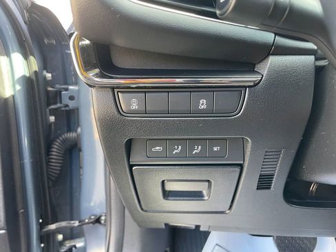 Used 2023 MAZDA MAZDA3 s image 14
