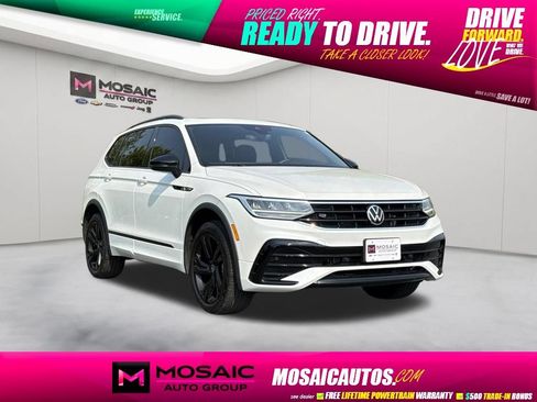 Used 2023 Volkswagen Tiguan SE R-Line AWD/4WD image 1
