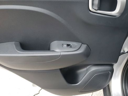 New 2026 Hyundai Venue SE FWD image 15