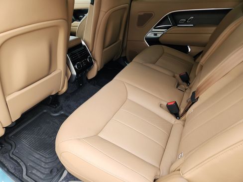 New 2026 Land Rover Range Rover Long Wheelbase SE AWD/4WD image 19
