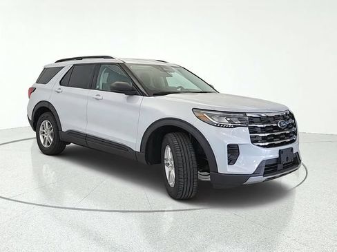 New 2026 Ford Explorer Active AWD/4WD image 8