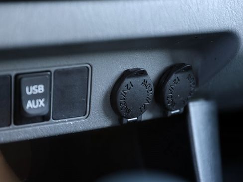 Used 2014 Toyota Tacoma PreRunner image 21