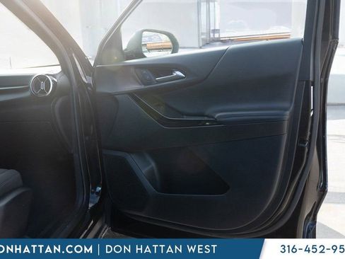 Used 2025 Chevrolet Equinox LT image 21